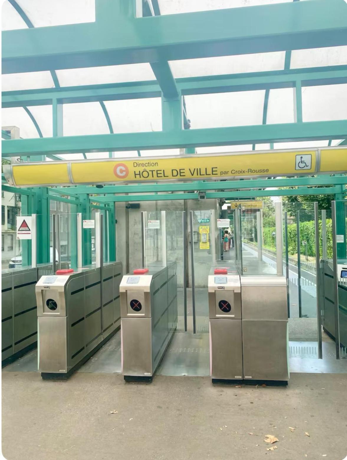 Art De Recevoir - L'Ecrin De Margnolles - Croix Rousse - Metro C-Cuire 卡威尔奎 外观 照片